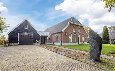 Hollandsche. 54