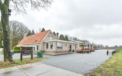 Rechtuit 52