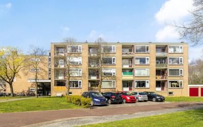 van Ewijcks. 98