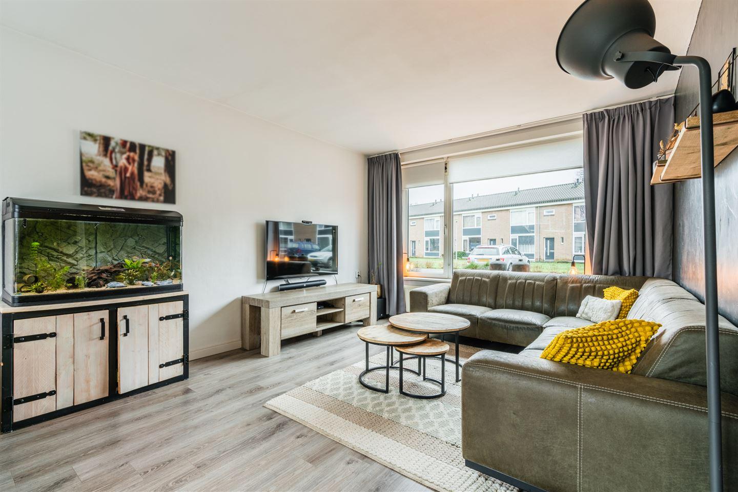 Tussenwoning te koop: Heinsiusstraat 196, Meppel