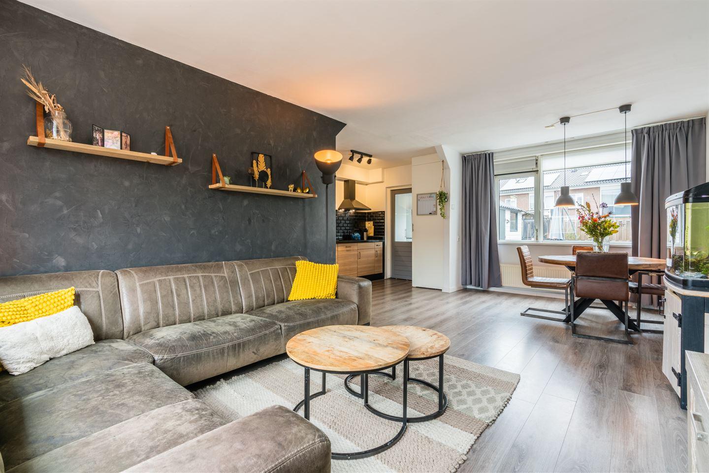 Tussenwoning te koop: Heinsiusstraat 196, Meppel
