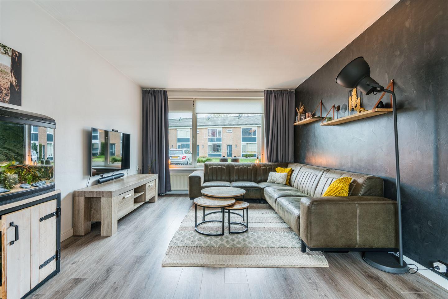 Tussenwoning te koop: Heinsiusstraat 196, Meppel