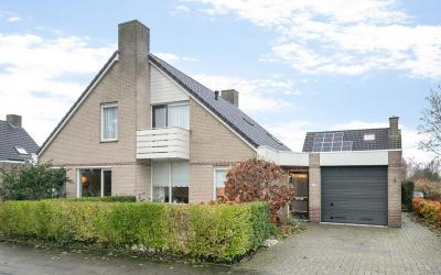 Kluft 124