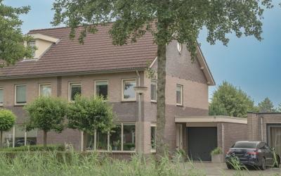 Zwanenbloem 17
