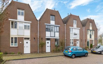 Hoogstraat 121