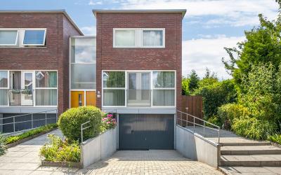 Snavel van. 24