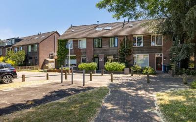 Van Limburg. 26
