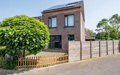 Van Limburg. 44