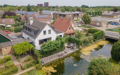 Van Hasselt. 40