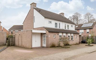 Gedeputeerd. 115
