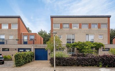 Zuster van. 17