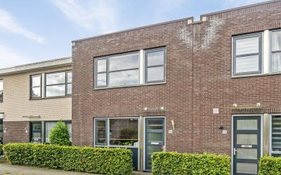 Nieuw-Guine. 14
