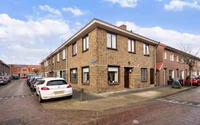 Borneostraat 15