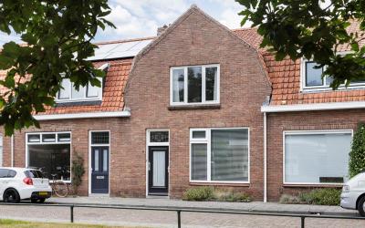 De Ruyterst. 8