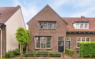 Piet Heinst. 13