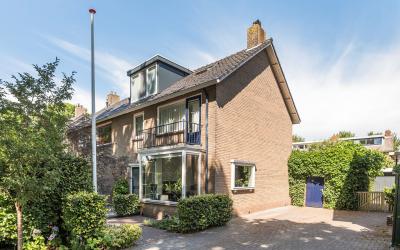 Campherbeek. 93