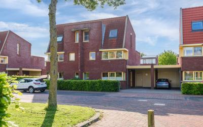 Binnendijks. 18