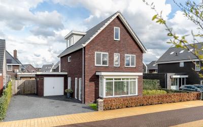 Van Eedenst. 5