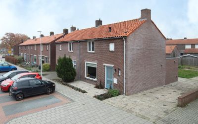 Karel Doorm. 9