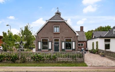 Zuiderzeest. 585