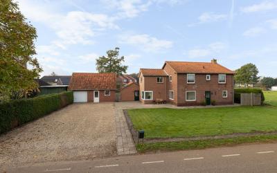 Middeldijk 2