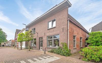 Kerkstraat 8