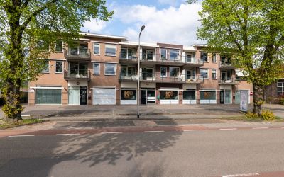 Oosteinde 25