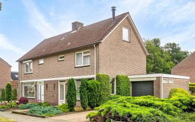 Grote Bissc. 2
