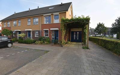 Zuster van. 2