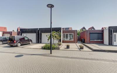 Aambeeld 10