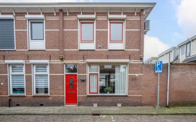 Middenstraat 1