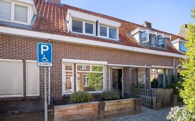 Middelbuurt. 14