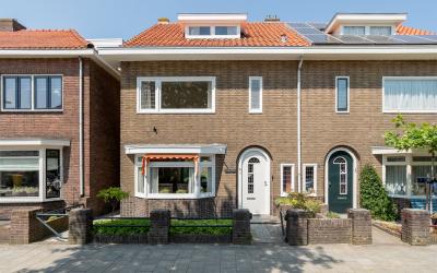Hendrik van. 13