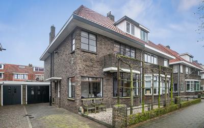 Hendrik van. 18