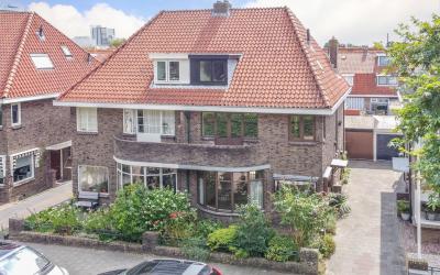 Hendrik van. 24