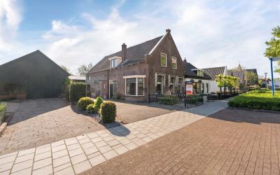 Burgemeester van Engelenweg 195
