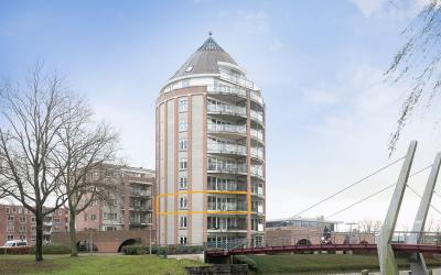Kampwal 56