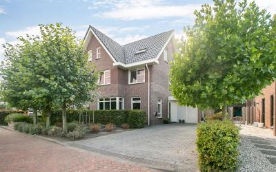 Plesmanhage 13