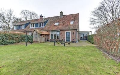 Uiterdijken. 58-A
