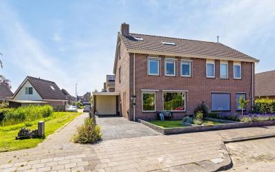 Achter de H. 30