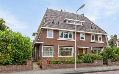 Stationsstraat 20