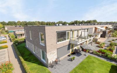 Nieuwe Hold. 15