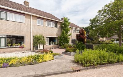 Meester Bru. 6
