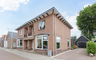 Raadhuisstr. 8