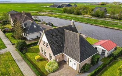 S. de Jongs. 14