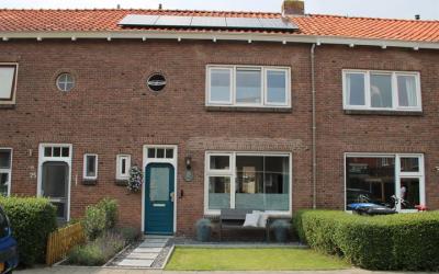 Eeltje Halb. 27
