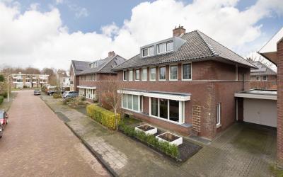 Lijsterbesl. 8