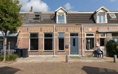 2e Woudstra. 19
