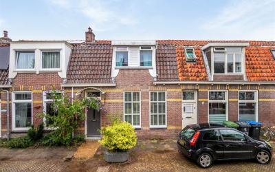 3e Woudstra. 35