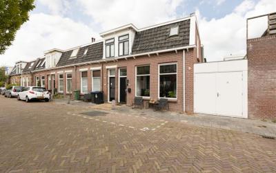 3e Woudstra. 51